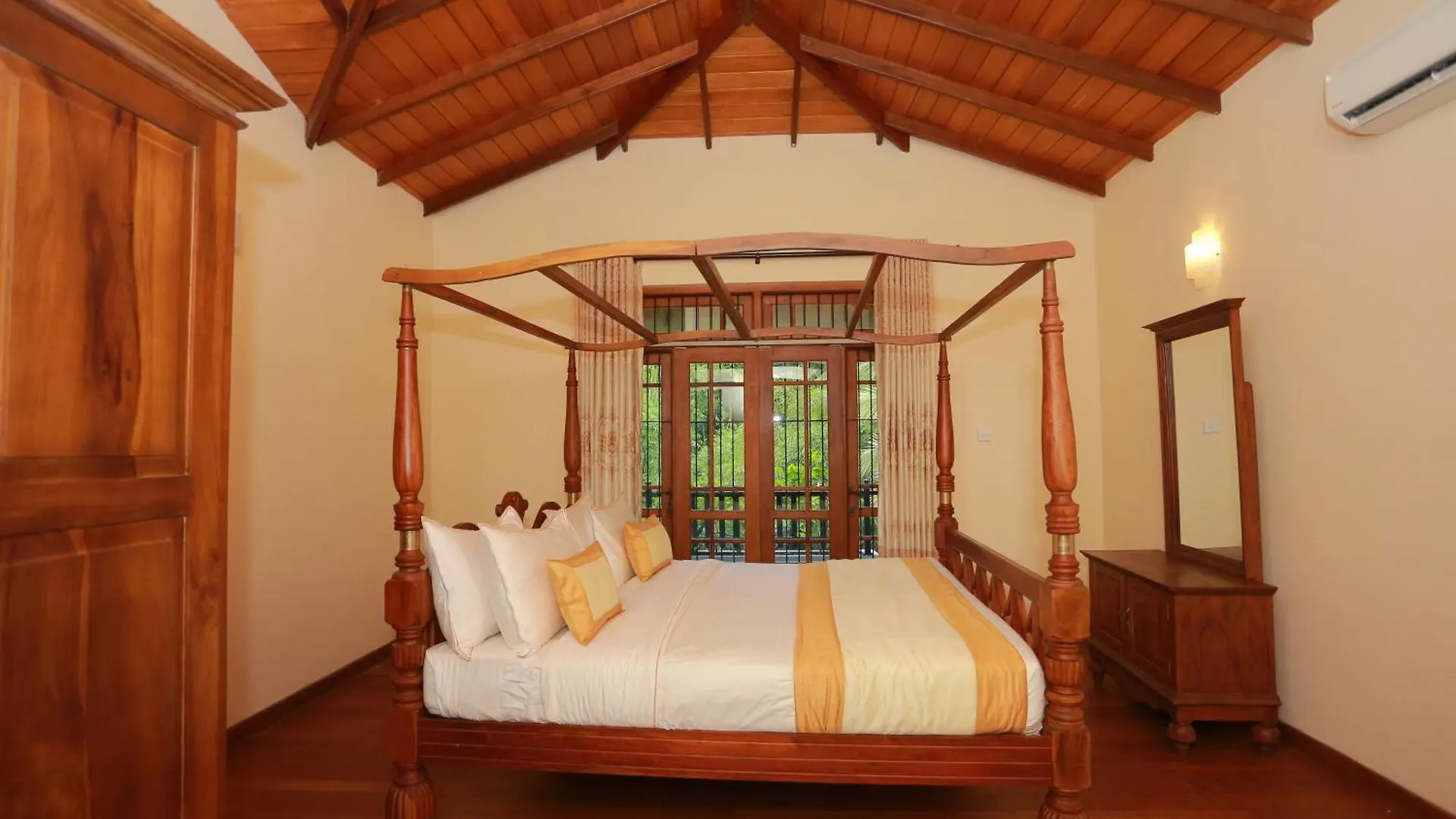 Heaven Palace Kandy Otel