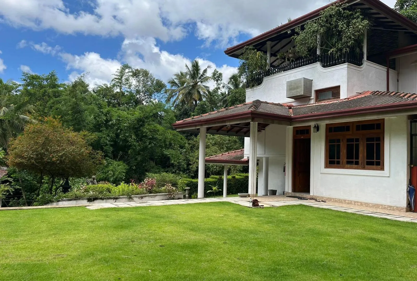 Heaven Palace Kandy Otel