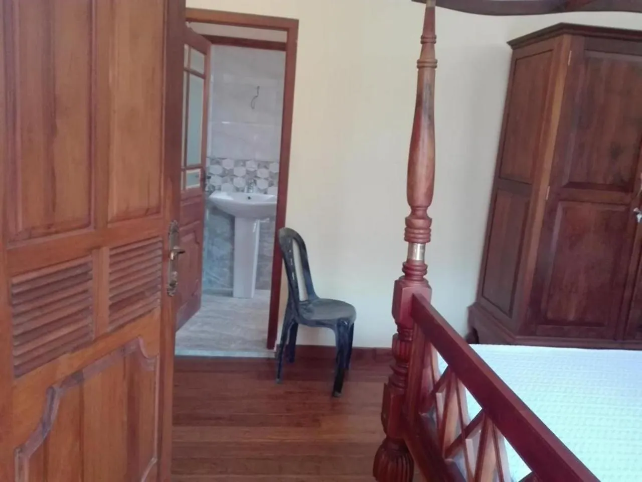 Otel Heaven Palace Kandy